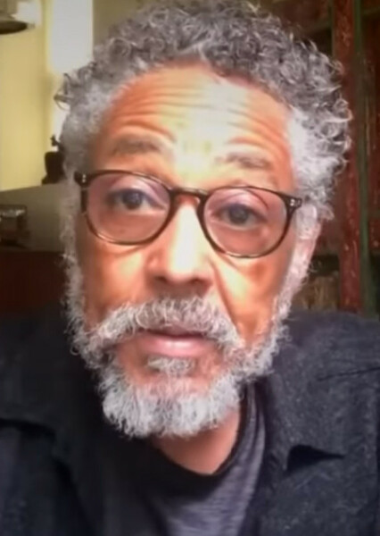 Giancarlo Esposito photo