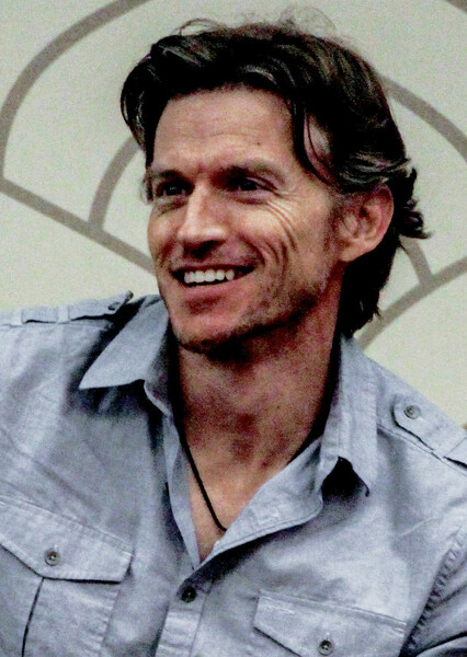 Gideon Emery photo