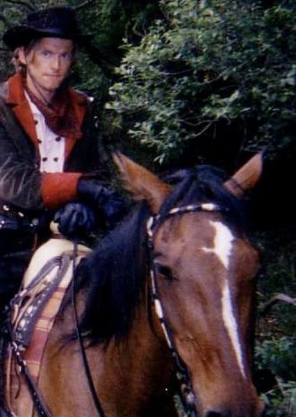 Gideon Emery photo