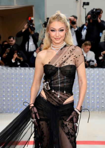 Gigi Hadid photo