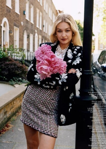 Gigi Hadid photo
