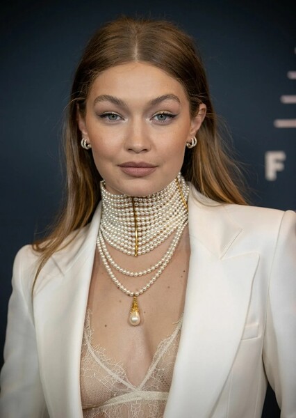 Gigi Hadid photo