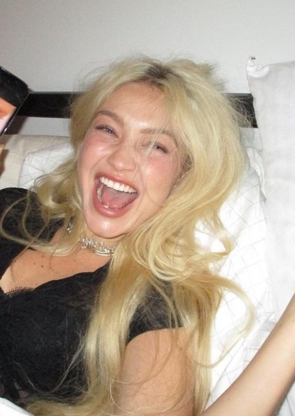 Gigi Hadid photo