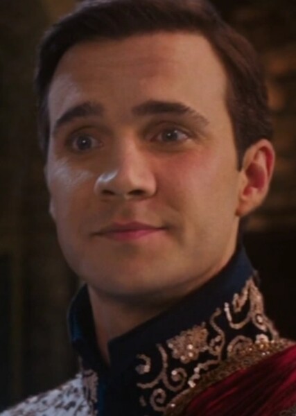 Gil McKinney photo