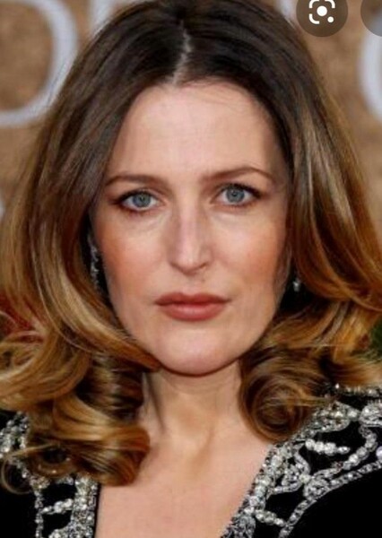 Gillian Anderson