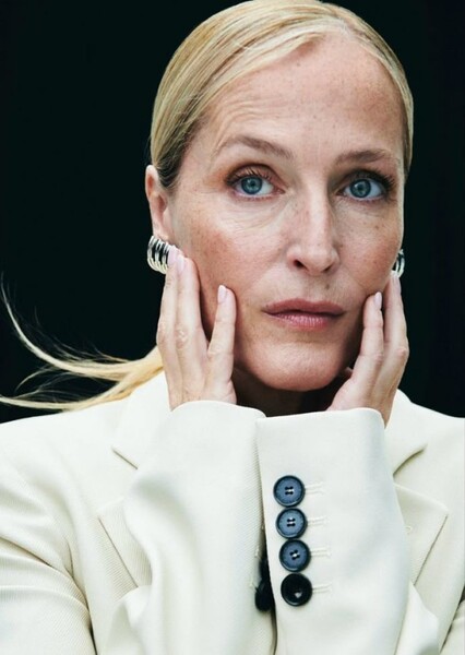 Gillian Anderson photo