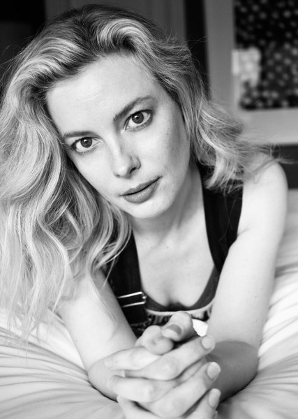 Gillian Jacobs photo