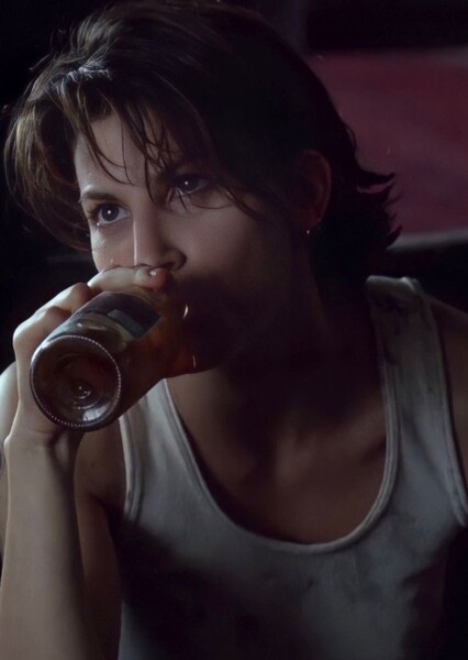 Gina Gershon