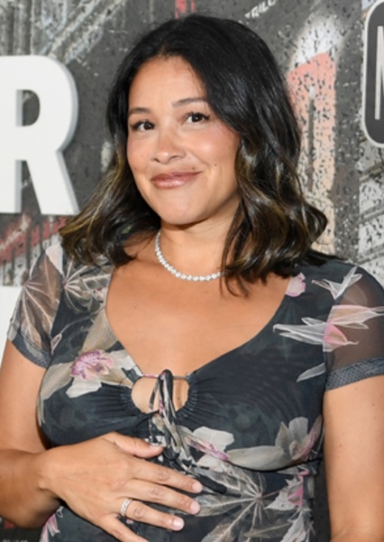 Gina Rodriguez photo