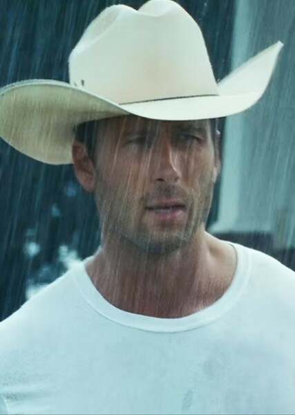Glen Powell