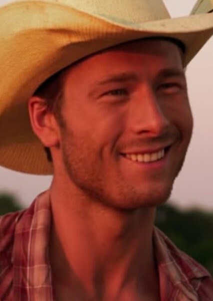 Glen Powell photo