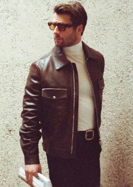 Glen Powell photo