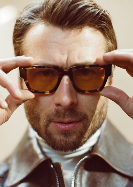 Glen Powell