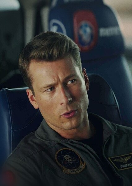 Glen Powell photo