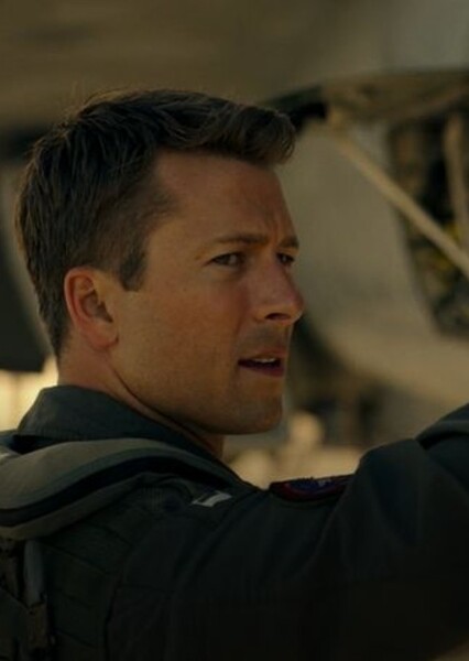 Glen Powell photo