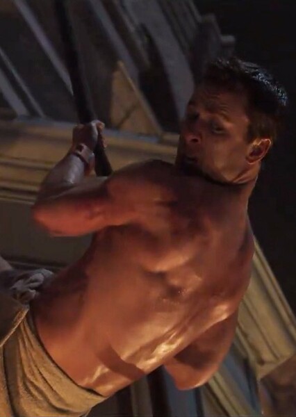 Glen Powell photo