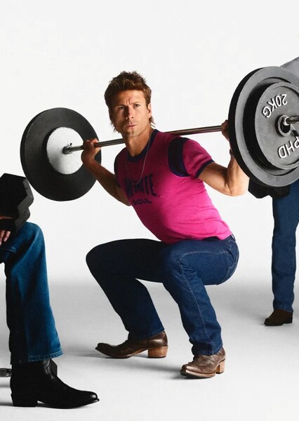 Glen Powell photo