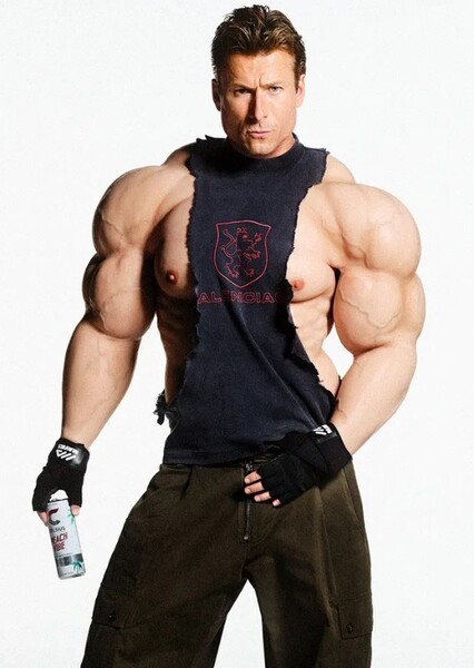 Glen Powell photo