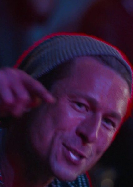 Glen Powell photo