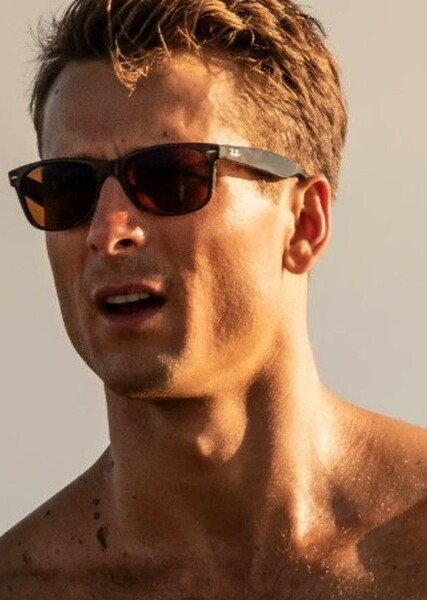 Glen Powell