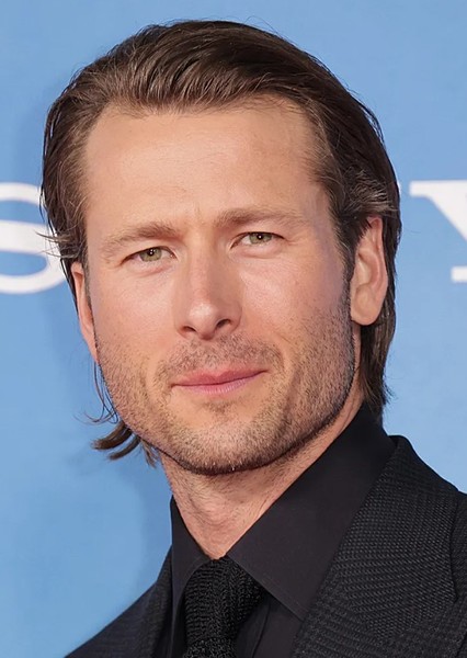 Glen Powell photo