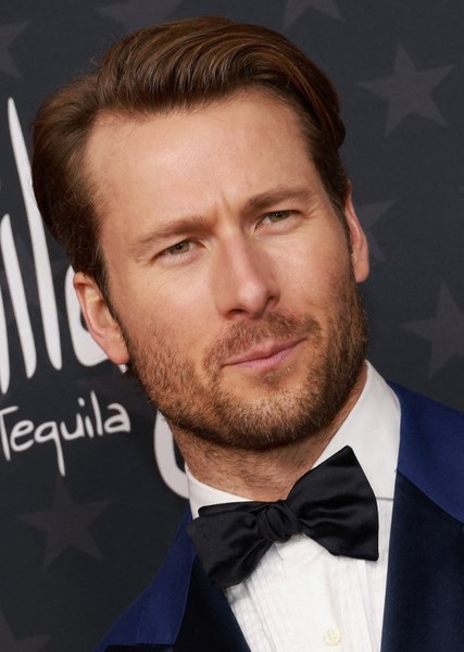 Glen Powell photo
