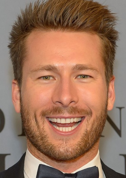 Glen Powell photo