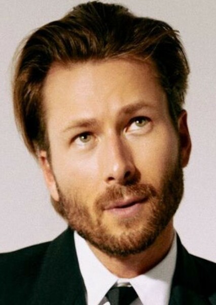 Glen Powell photo