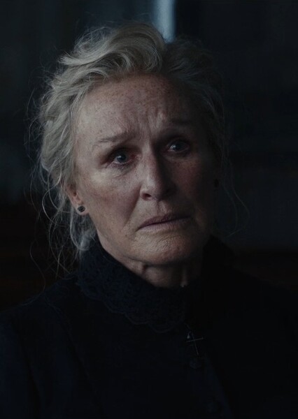 Glenn Close photo