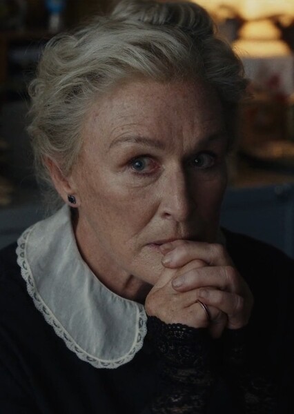 Glenn Close photo