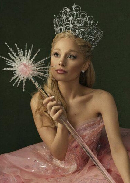 Glinda the Good Witch photo