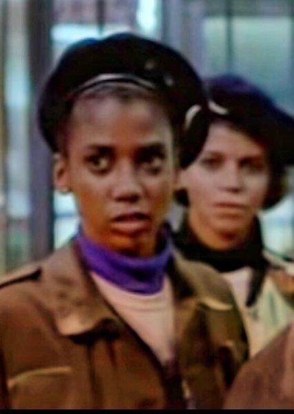 Gloria Reuben photo