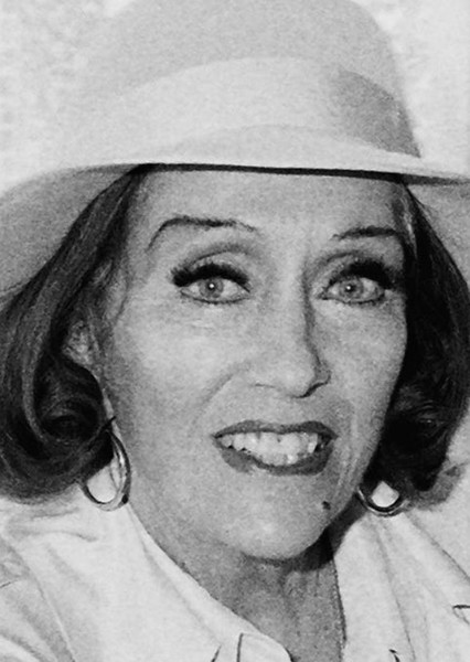 Gloria Swanson photo