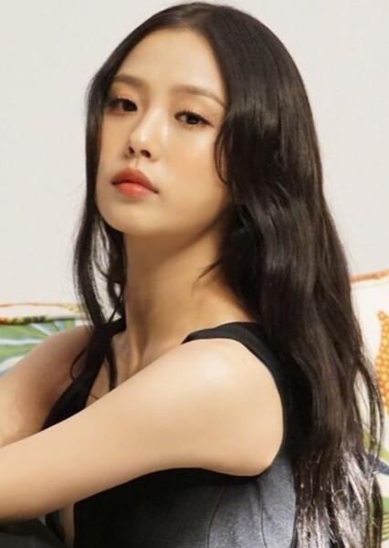 Go Min-si photo
