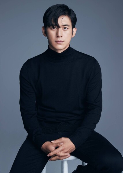 Go Soo photo