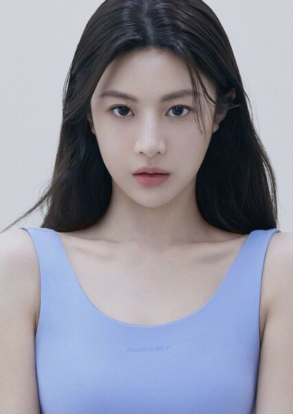 Go Youn-jung photo