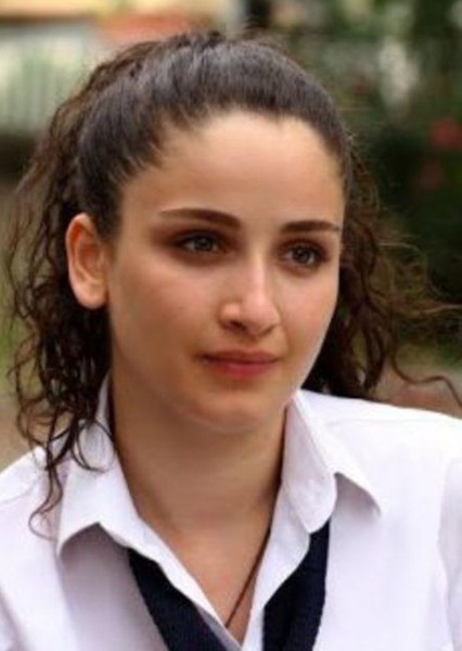 Gökçe Akyıldız photo