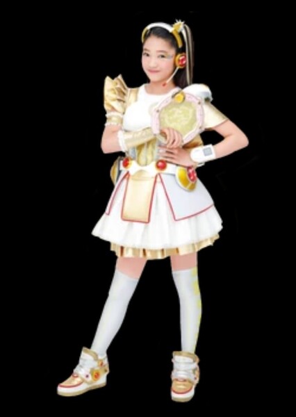 Gold Idol Warrior /Akari Shiratori photo