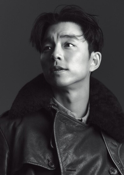 Gong Yoo photo