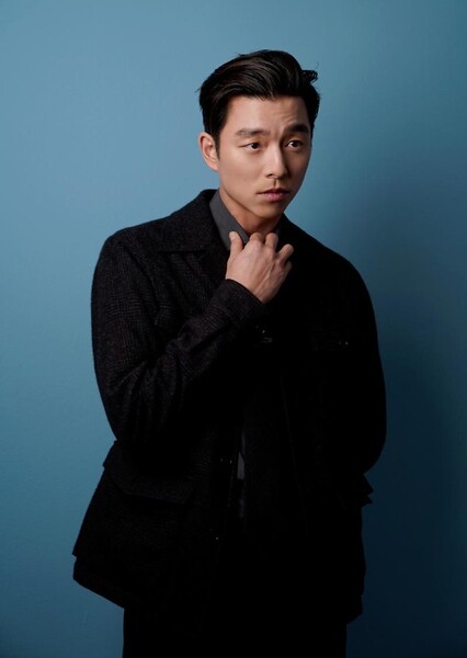 Gong Yoo photo