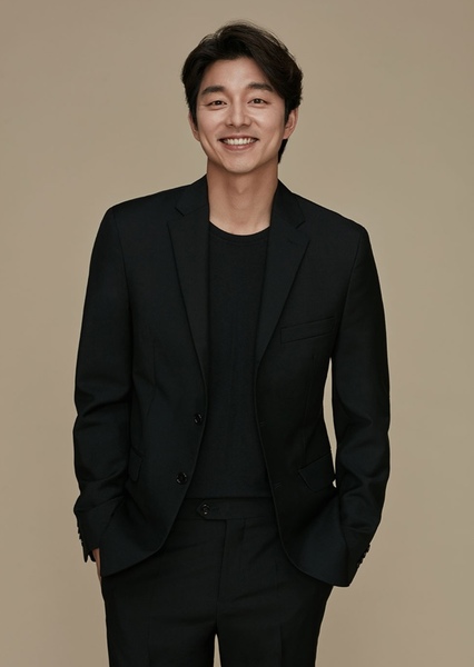 Gong Yoo photo