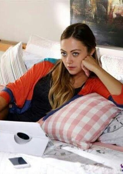 Gözde Kaya photo