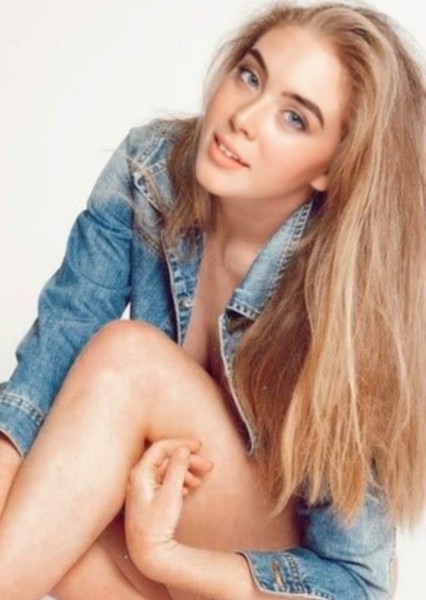 Grace Charis photo