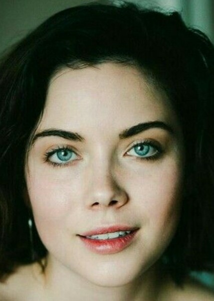 Grace Phipps photo