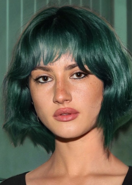 Grace Van Patten photo