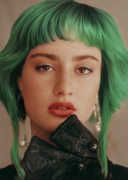 Grace Van Patten photo