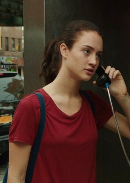 Grace Van Patten photo