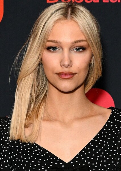 Grace VanderWaal photo