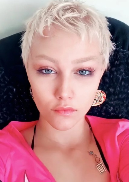 Grace VanderWaal photo