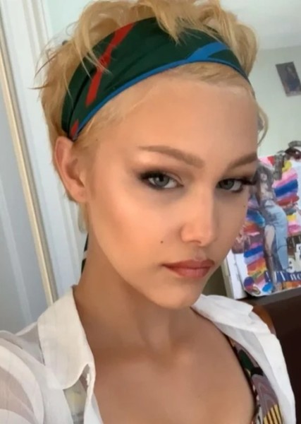 Grace VanderWaal photo